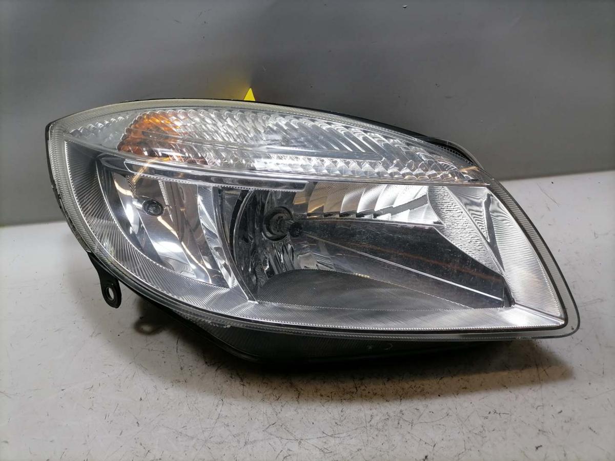Skoda Fabia 2 Bj.2009 original Scheinwerfer vorn rechts Halogen H4